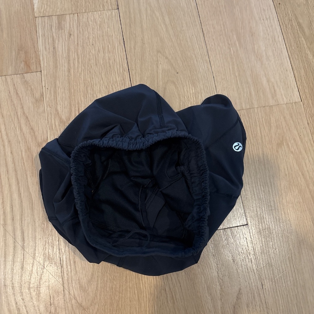 Lululemon - Picture 3 of 3